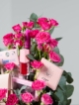 Picture of Makeup flower vase 